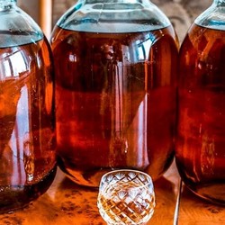 Просто хорошая настойка (коньяк) !!!