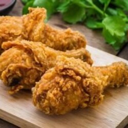 Куриные крылышки KFC.
