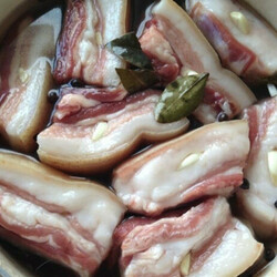 Сало в чесночном маринаде