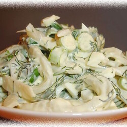 Салат с кальмарами и яйцом - классические и оригинальные рецепты