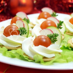 Закуска на крекерах «Праздничная»