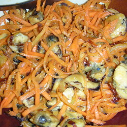 Салат с мидиями.