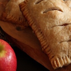 Пирожки из слоеного дрожжевого теста