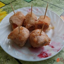 Рулетики из куриной грудки с мандариновой начинкой - пошаговый рецепт с фото