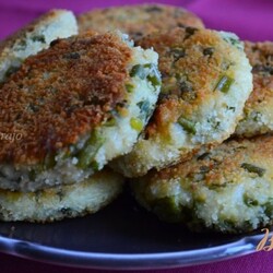 Рисовые котлеты со стручковой фасолью - пошаговый рецепт с фото