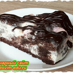 Шоколадный торт со сметанным кремом и зефиром. Видео рецепт