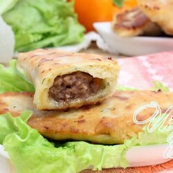 Жареные сырные пирожки с мясом