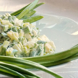 Салат из черемши - рецепт приготовления в домашних условиях