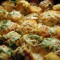 Куриные шарики в сливочном соусе