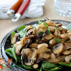 Салаты с шампиньонами - варианты