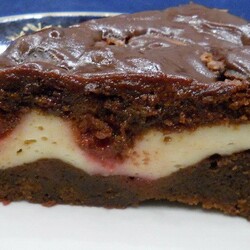 Шоколадные пироги с творожной начинкой: рецепты для духовки и мультиварки, фото выпечки с творогом