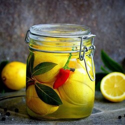 Солёные лимоны