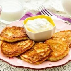 Овсяные оладушки с яблоком и ананасом - рецепт приготовления от Простоквашино