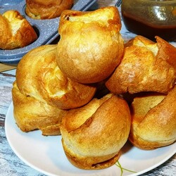 Быстрый завтрак. Выпрыгивающие блинные булочки "Поповеры"