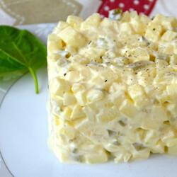 Быстрая закуска к мясу. Простой и вкусный салат