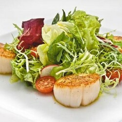 Салат из гребешков