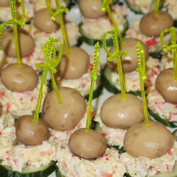 Закуска грибочки на поляне