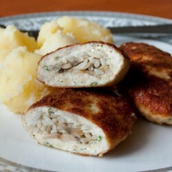 Куриные зразы с рисом и грибами