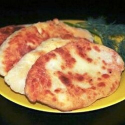 Пирожки-лепешки с картошкой и сыром