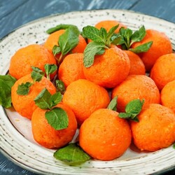 На вид как мандаринки, только пахнет чесноком и мясом: копеечная холодная закуска за 10 минут. Вкусно, необычно и недорого