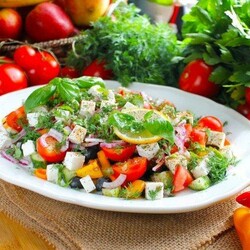 20 быстрых и легких салатов с фетаксой