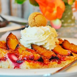 10 простых пирогов со сливами для любителей лёгкой кислинки