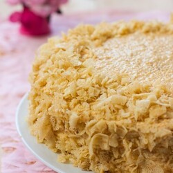 Закусочный торт "Наполеон" с креветочным муссом