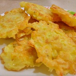 Оладьи из Лука на Сковороде