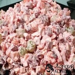 Свекольный салат с крабовыми палочками