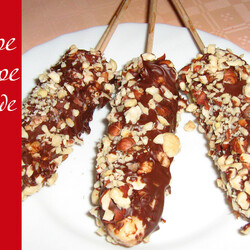 Банановое мороженое в шоколаде / банановое эскимо / Десерт / Рецепты / Шеф-повар – простые и вкусные кулинарные рецепты, фото-рецепты, видео-рецепты