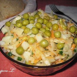 Картофельный салат с квашеной капустой