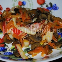 Салат из жареных шампиньонов и крабовых палочек - простой и вкусный рецепт с пошаговыми фото