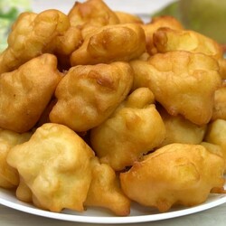 Яблочное объедение: интересный рецепт ленивых пончиков на кефире уже с начинкой (ВИДЕО)