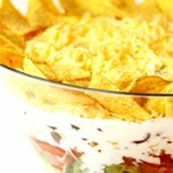 Салат с рефлеными чипсами