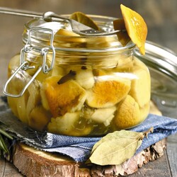 Искренне делимся, мы не жадные: идеальный маринад для любых грибов, будет вкусно, как у бабушки-Одна Минута