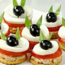 Пирамидки с паштетом - канапе