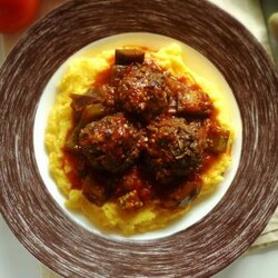 Тефтели с баклажанным соусом и полентой, пошаговый рецепт с фото