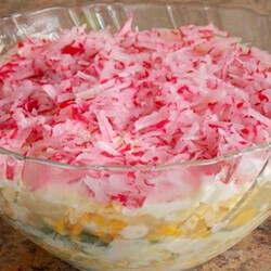 Овощной салат с сыром, яйцом и редиской — будете меня благодарить!