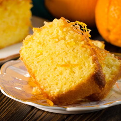 Нежнейший апельсиновый кекс на сметане за 30 минут: быстрая ароматная выпечка к чаю