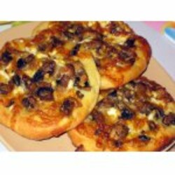 Картофельные лепешки с грибами и сыром