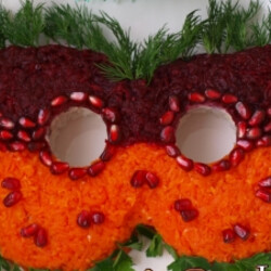 Салат "Карнавальная маска"