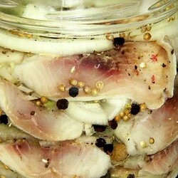 Маринованная сельдь