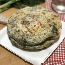 Луковые лепешки