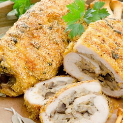 Куриный рулет с грибами - 7 рецептов с сыром, в духовке