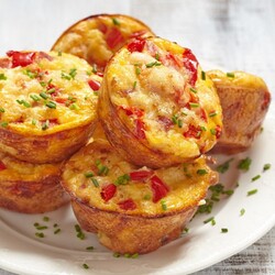 Максимум пользы – никакой жарки: вкусные яичные кексы. Начинка подойдет любая