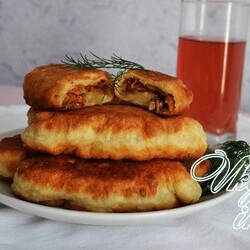 Пирожки с капустой жареные на сковороде