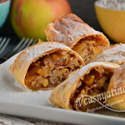 Штрудель из лаваша с яблоками в духовке: рецепт с фото пошагово