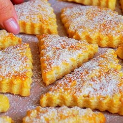 Нежное сметанное печенье «К чаю»: рецепт простейшей домашней выпечки