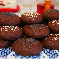 Так просто, что приготовят даже маленькие дети: недорогой рецепт вкуснейшего шоколадного печенья