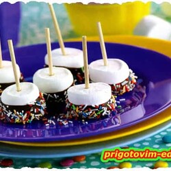 Конфеты из маршмеллоу с шоколадом. Простой рецепт